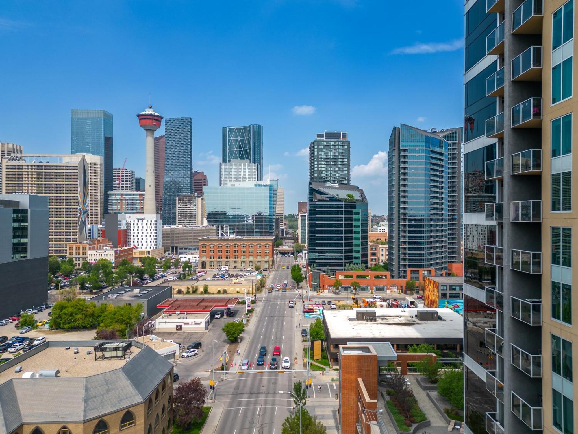 City Centre Retreat - 1Br Condo With Desk Calgary Ngoại thất bức ảnh